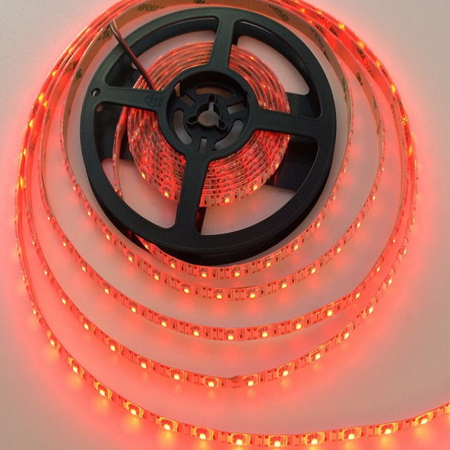 12v SMD 3528 Meilleure bande lumineuse LED non &eacute;tanche pour pi&egrave;ce 
